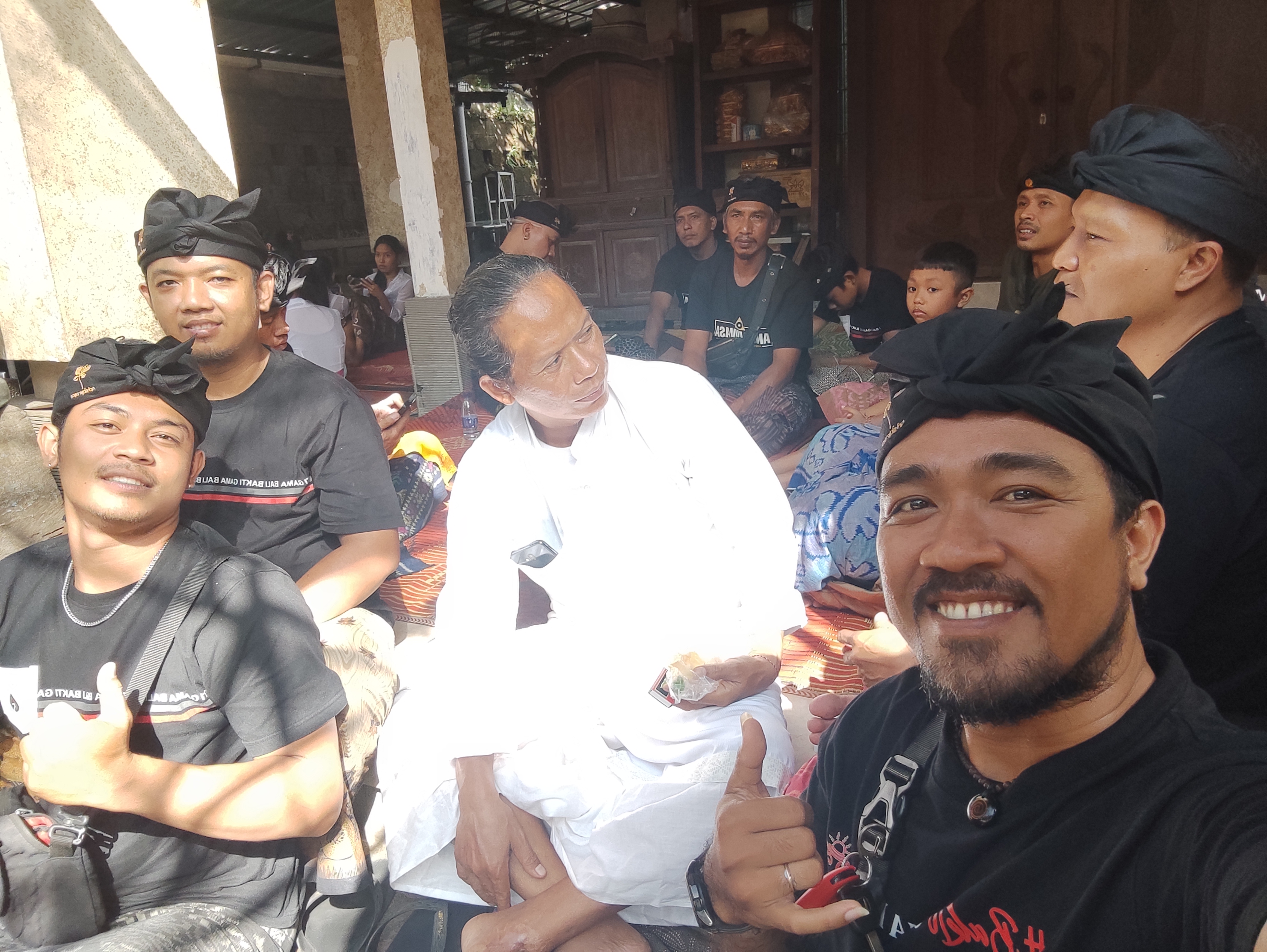 Keproses pebasman dan pembersihan/pewintenan Saraswati bersama  yayasan Aci skar dana